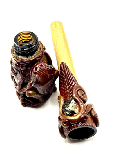 kuripe-kambo-frog-with-reservoir