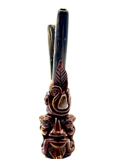 kuripe-totemic-head-with-reservoir