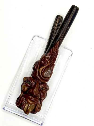 kuripe-totemic-head-with-reservoir