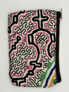 pouch-embroided-pouch-icaro-motivs