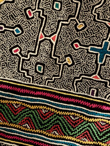 shipibo-konibo-ceremonial-hand-embroided-kene-icaros-ceremonial-art-peru