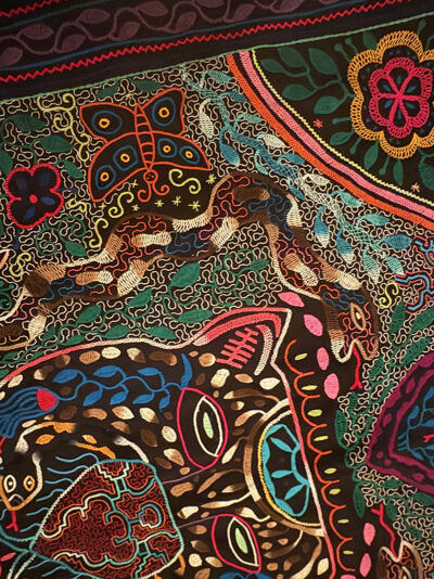 shipibo-konibo-panther-and-boas-snakes-black-textil-hand-embroided-cotton-ceremonial-art-peru