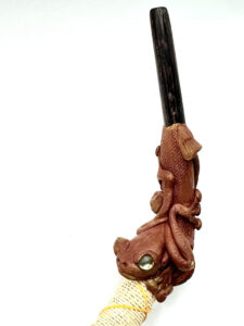 tepi-kambo-frog-with-crystal-eyes-and-polished-stone